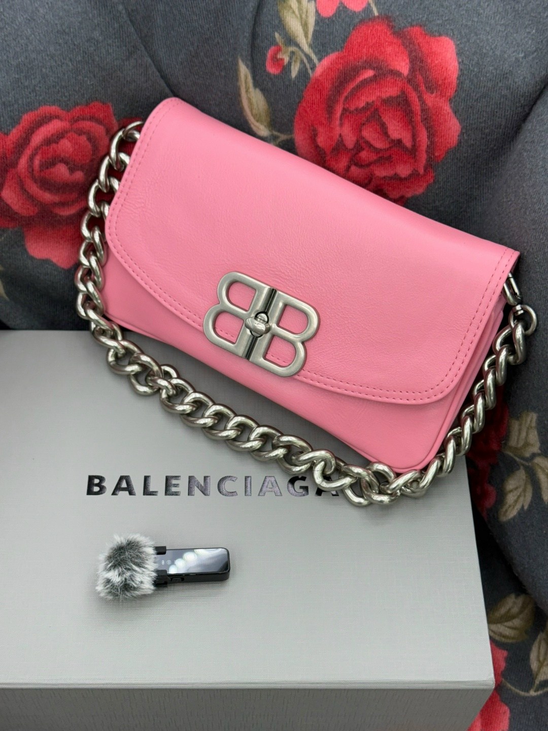 сумка женская balenciaga,сумка balenciaga,balenciaga сумка на плечо,сумка баленсиага розовая,сумка женская balenciaga из натуральной кожи