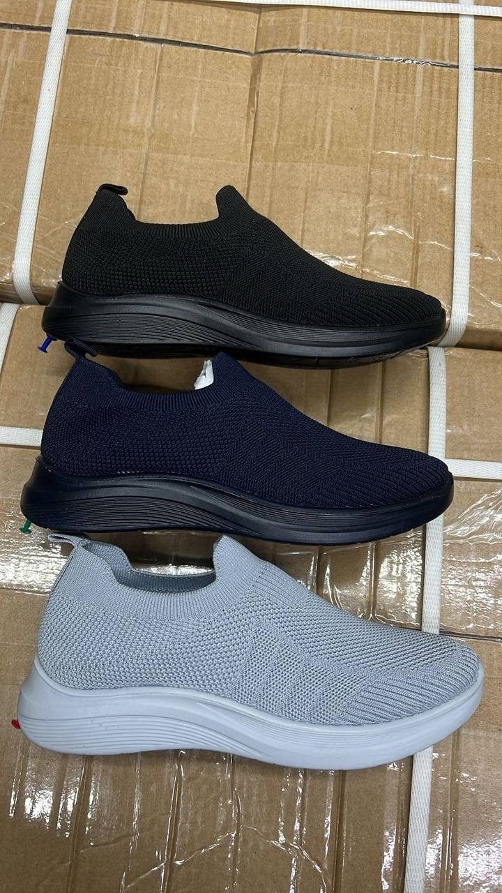 кроссовки,,кроссовки женскиe,повседневные кроссовки,спортивная