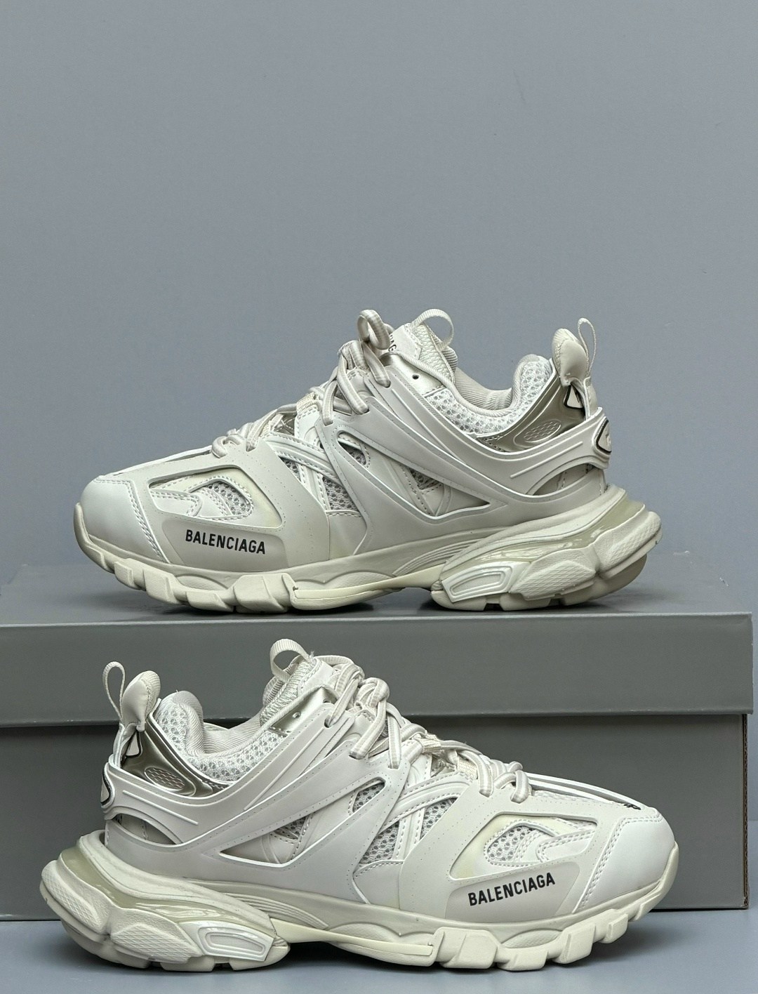 кроссовки женские balenciaga,кроссовки balenciaga,кроссовки balenciaga track 1. 0 men бежевый,кроссовки balenciaga track,кроссовки баленсиага track 1