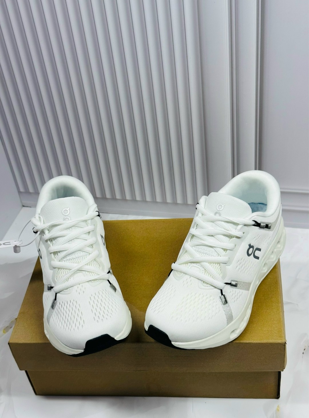 кроссовки on,спортивные кроссовки,спортивная ,кроссовки женские мужские,кроссовки