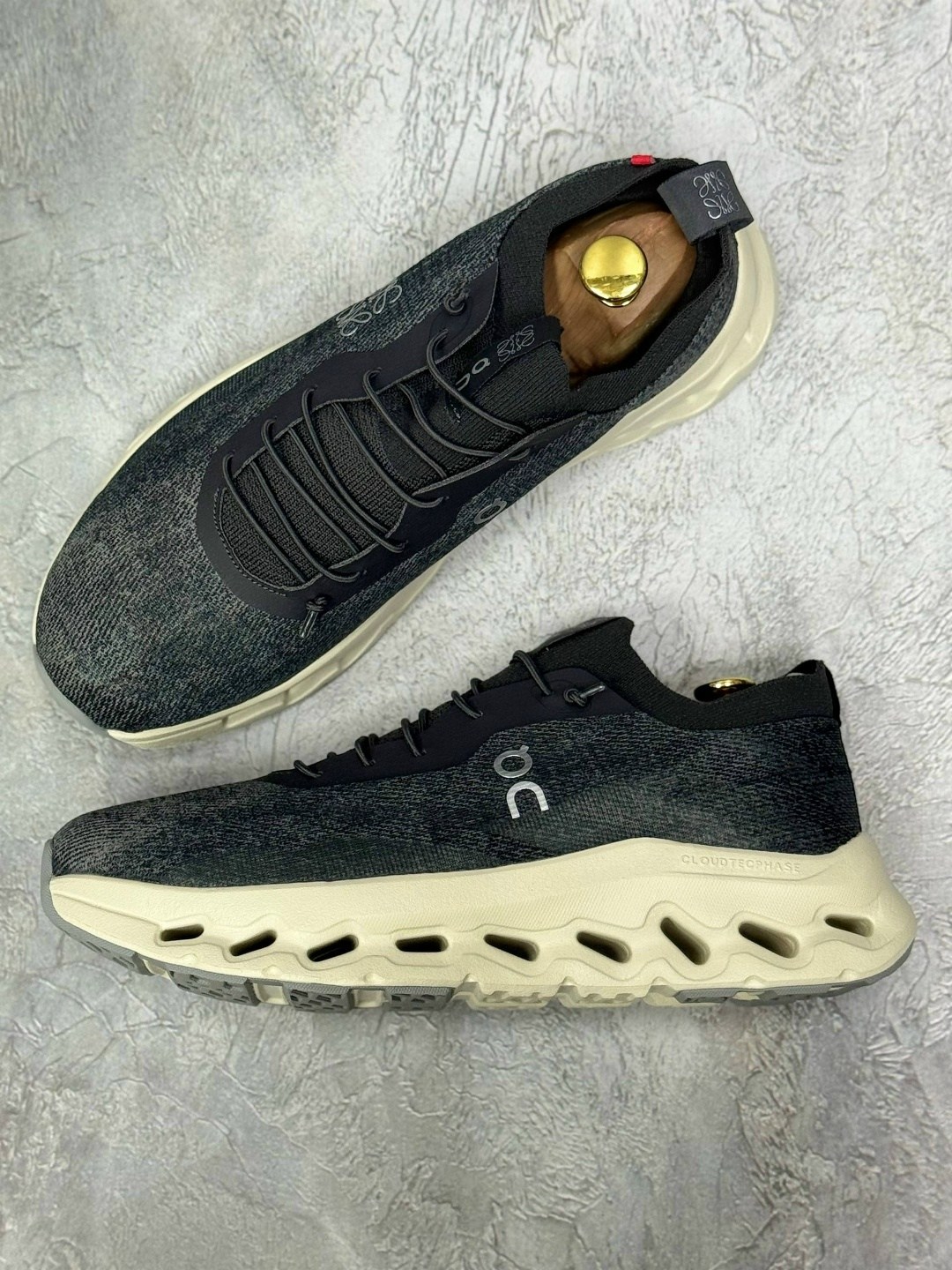 кроссовки loewe x wmns cloudtilt black черный,кроссовки,кроссовки on loewe x cloudtilt 2 черный,кроссовки для женщин,loewe кроссовки