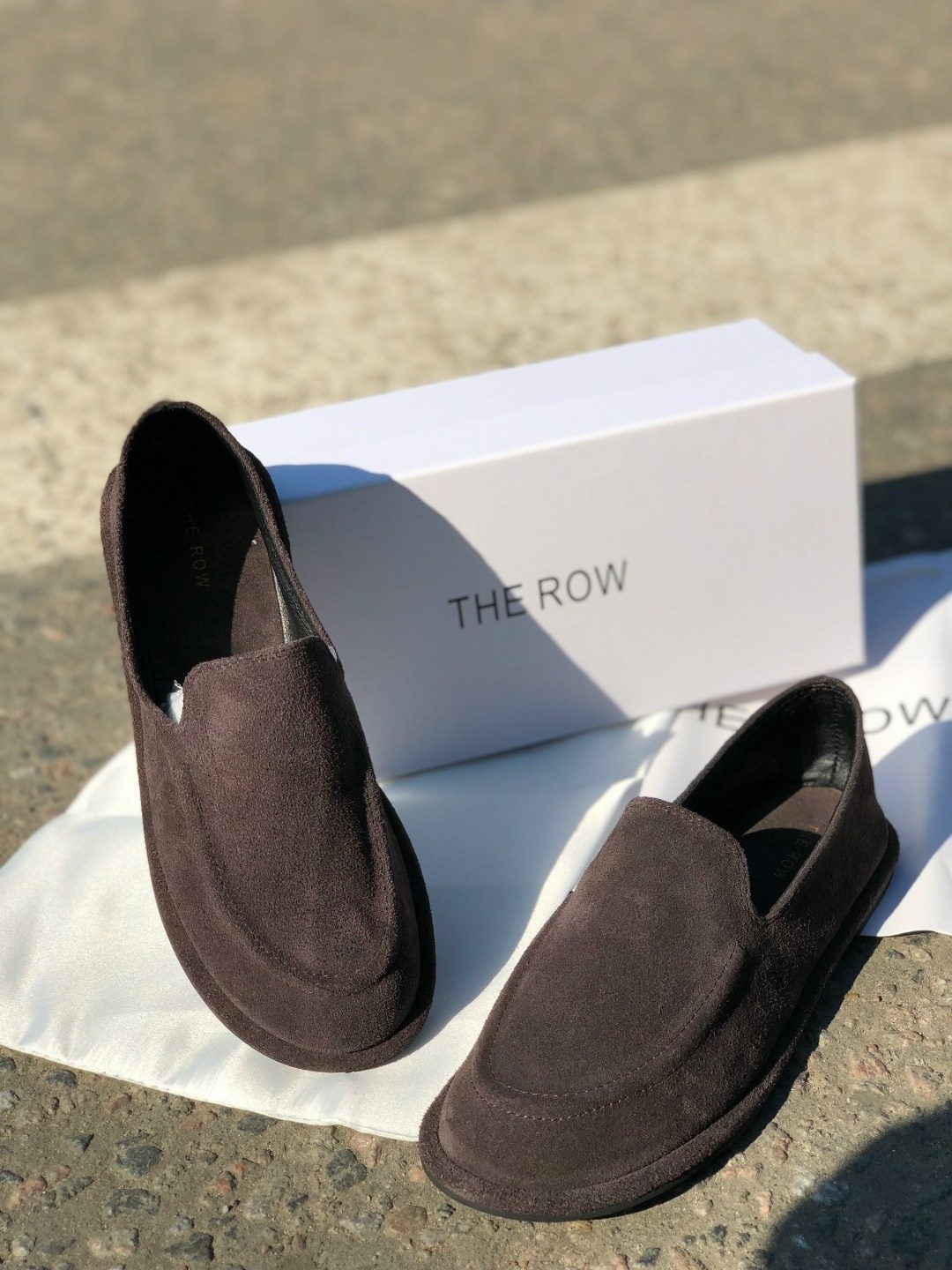 лоферы замшевые,женские замшевые коричневые лоферы the row с мехом,лоферы the row,,the row