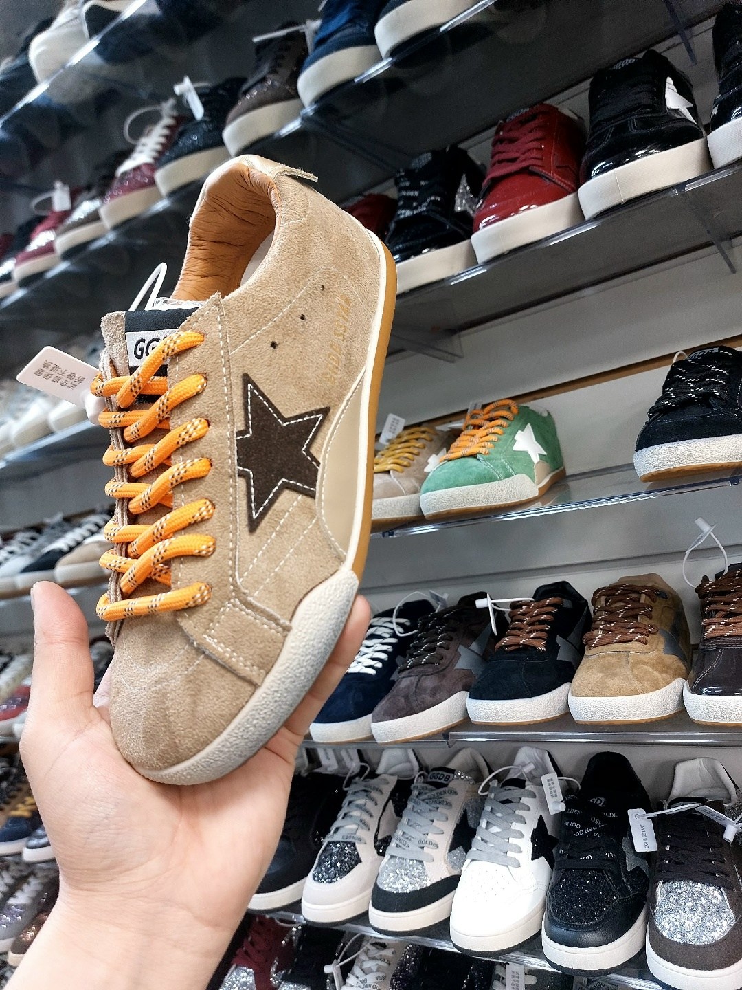 golden goose кроссовки super-star коричневый,кеды golden goose,golden goose black velvet sneakers,,golden goose sneakers