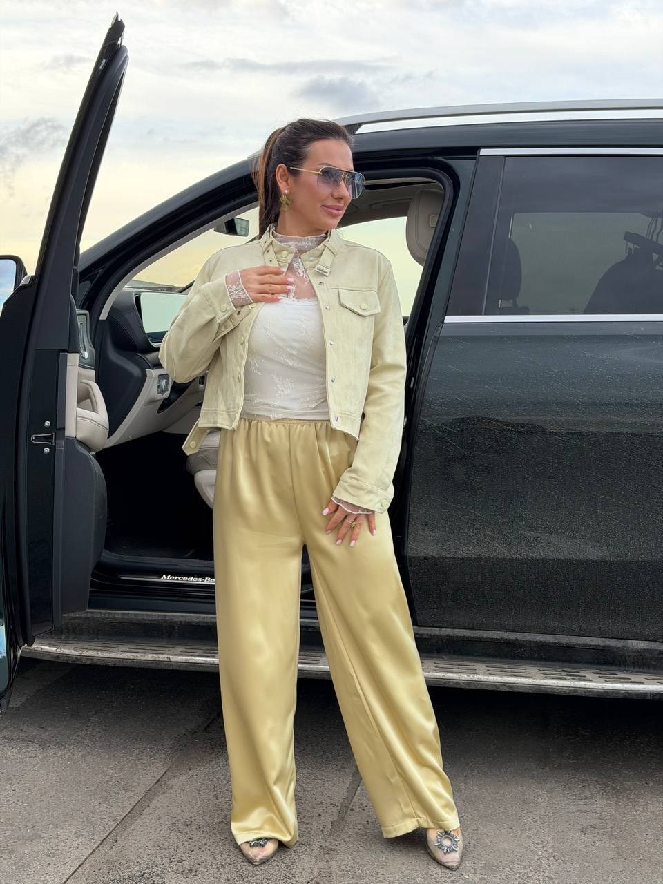 брючный костюм,женский костюм,стильный костюм из мягкого велюра,костюм спортивный женский,женский костюм двойка