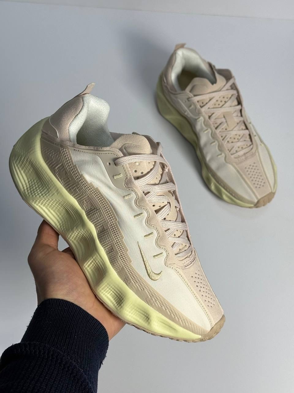 кроссовки nike,adidas yeezy boost 380 calcite glow,adidas yeezy boost 700,adidas yeezy boost 700 v 3,adidas yeezy boost 700 v3