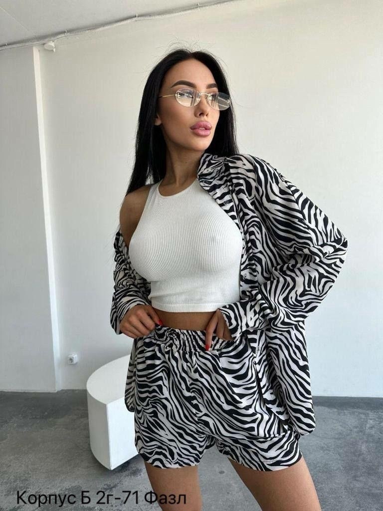 костюм двойка женская,костюм двойка с принтом,костюм женский летний с шортами зебра crolic,летний костюм с шортами и топом зебра,костюм женский