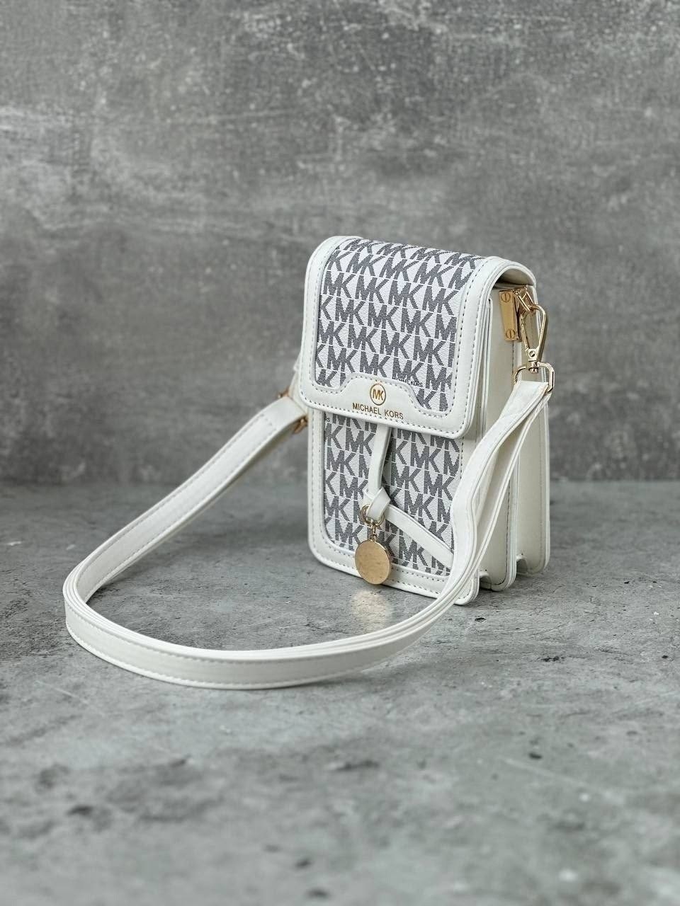 сумка michael kors кросс боди,сумка через плечо маленькая кросс,сумка через плечо маленькая кросс боди,стильная мини сумка,стильная сумка через плечо michael kors