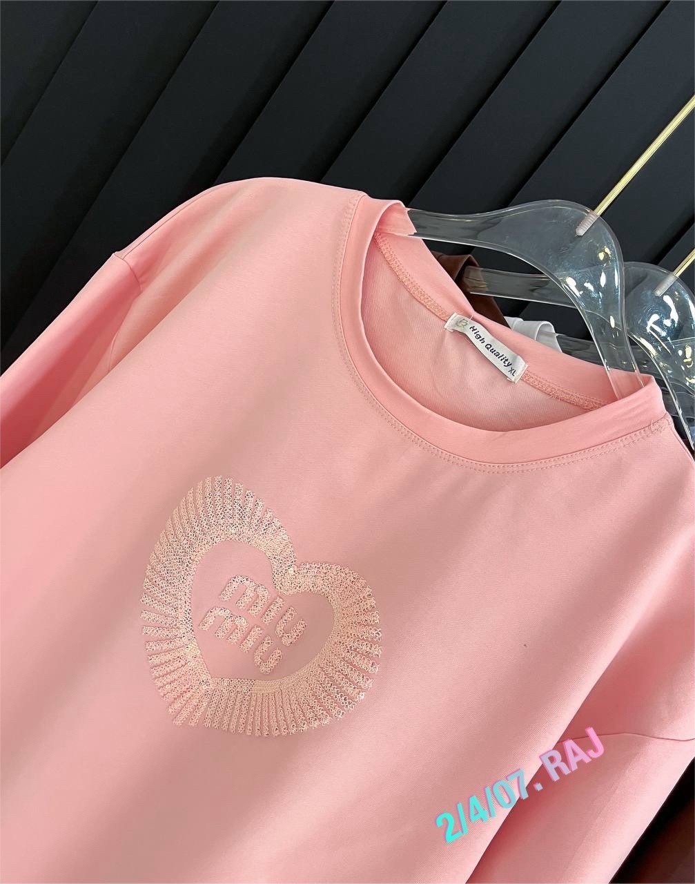 футболка женская,футболки женские оверсайз,футболка оверсайз с сердцами,футболки модные,футболки оверсайз с принтами