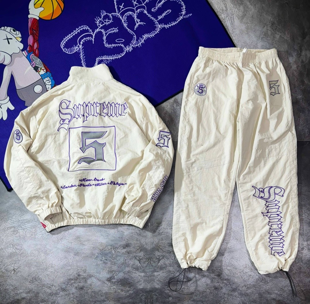 куртка суприм,универсальная куртка,куртка,бомбер куртка,спортивная куртка