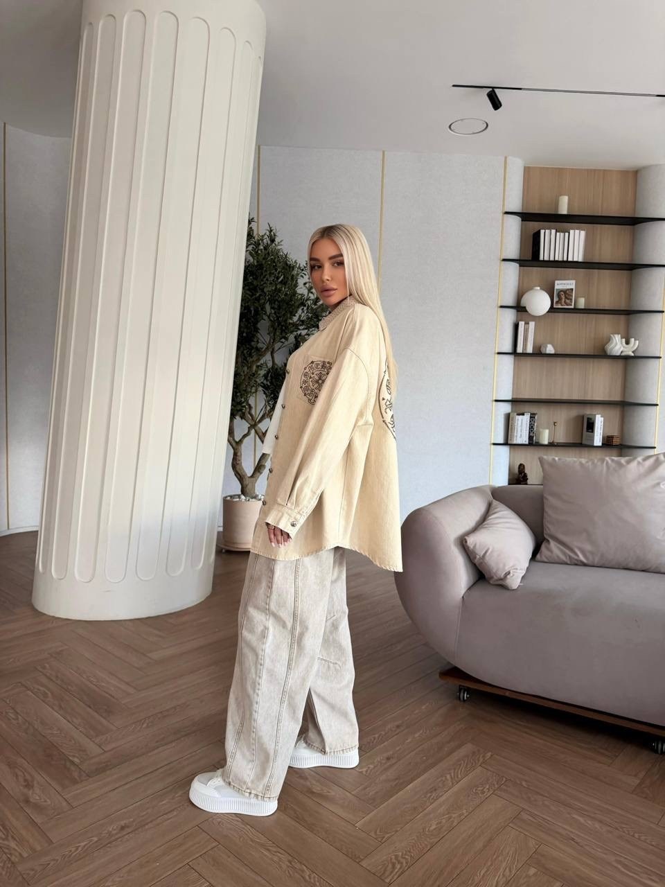 рубашка женская,рубашка модная,рубашка,женская джинсовая рубашка,стильная рубашка