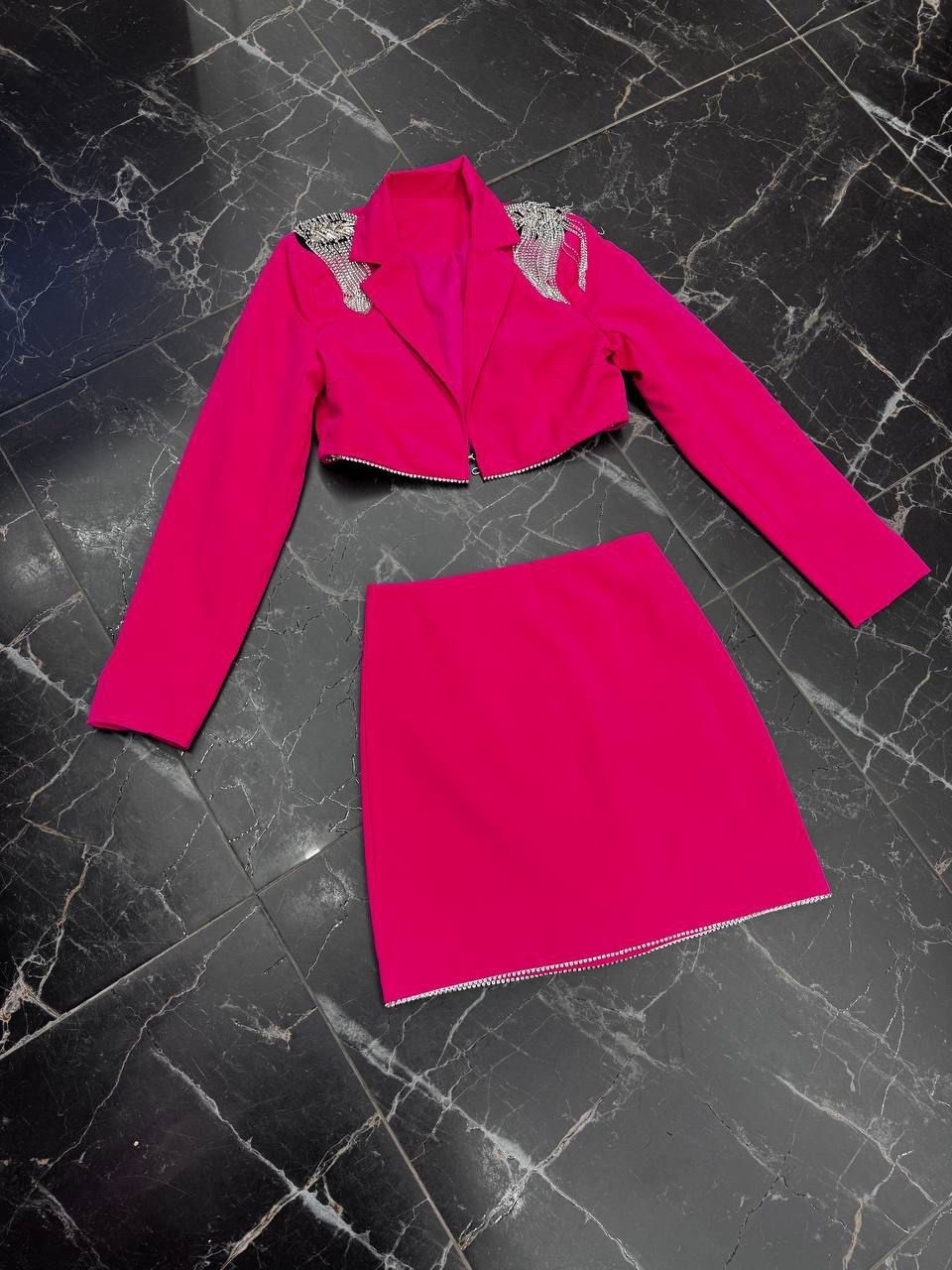 женские костюмы с юбкой,костюм с юбкой,женский костюм,атласные костюмы,