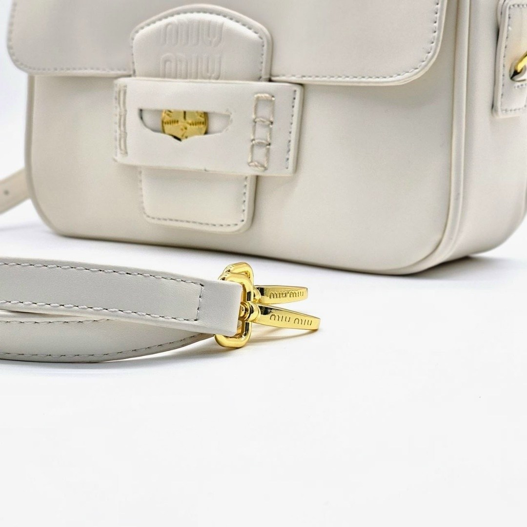 сумка miu miu женская,женская сумка furla,белая сумка женская,сумка белая,сумка miu miu