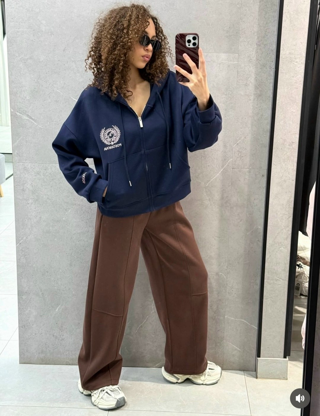 толстовка,женская толстовка,темно синяя толстовка,толстовка с капюшоном,толстовка женская с капюшоном