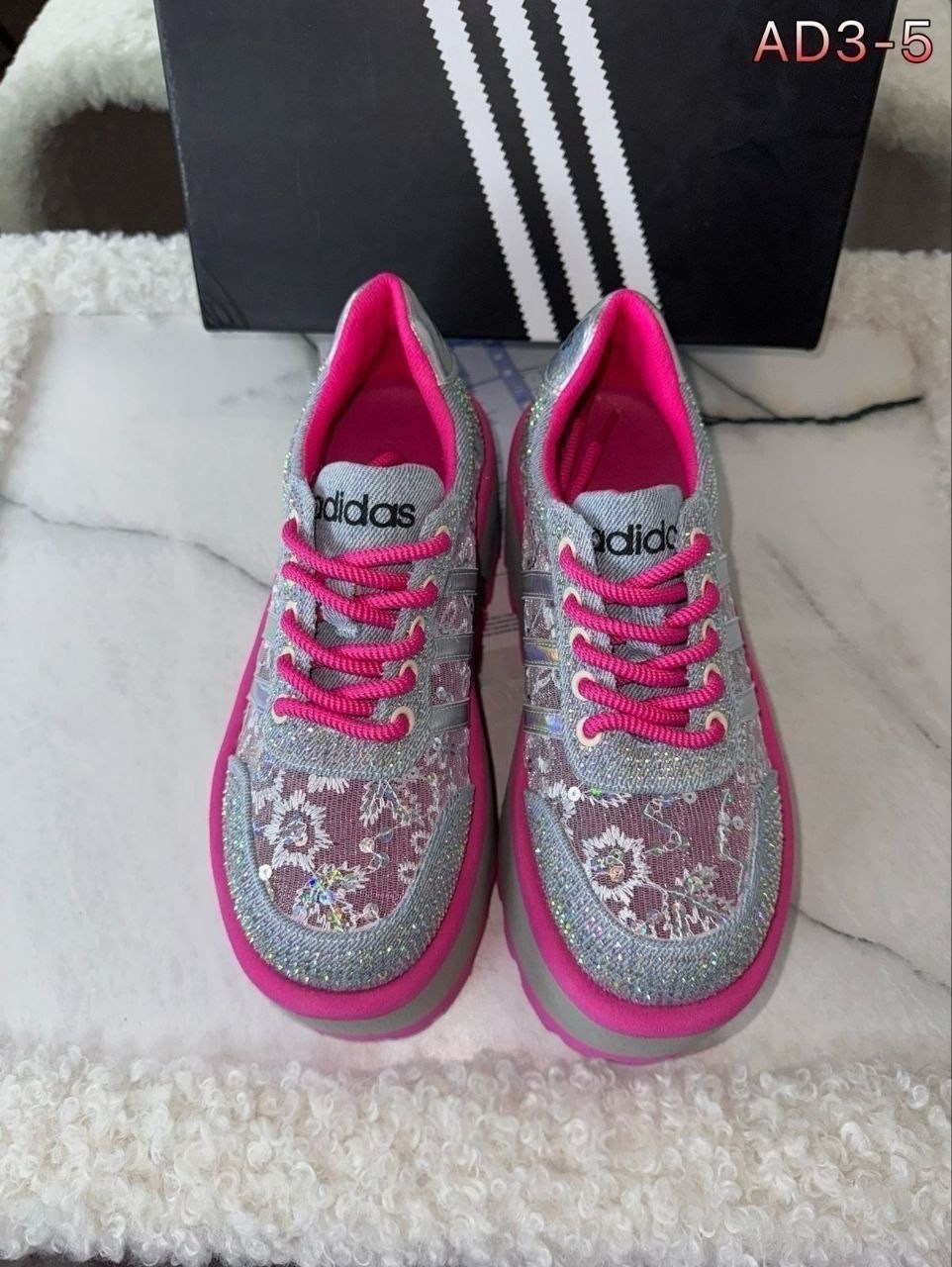 ,женские кроссовки,обуви,женская ,модная