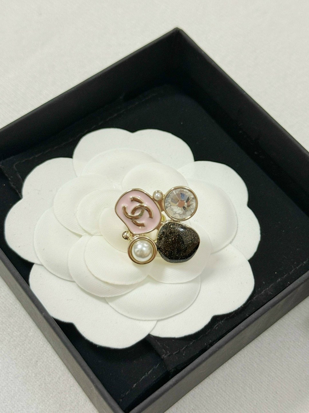 chanel серьги,серьги шанель,пусеты шанель,серьги в стиле шанель chanel natalia yarskaya,серьги шанель оригинал