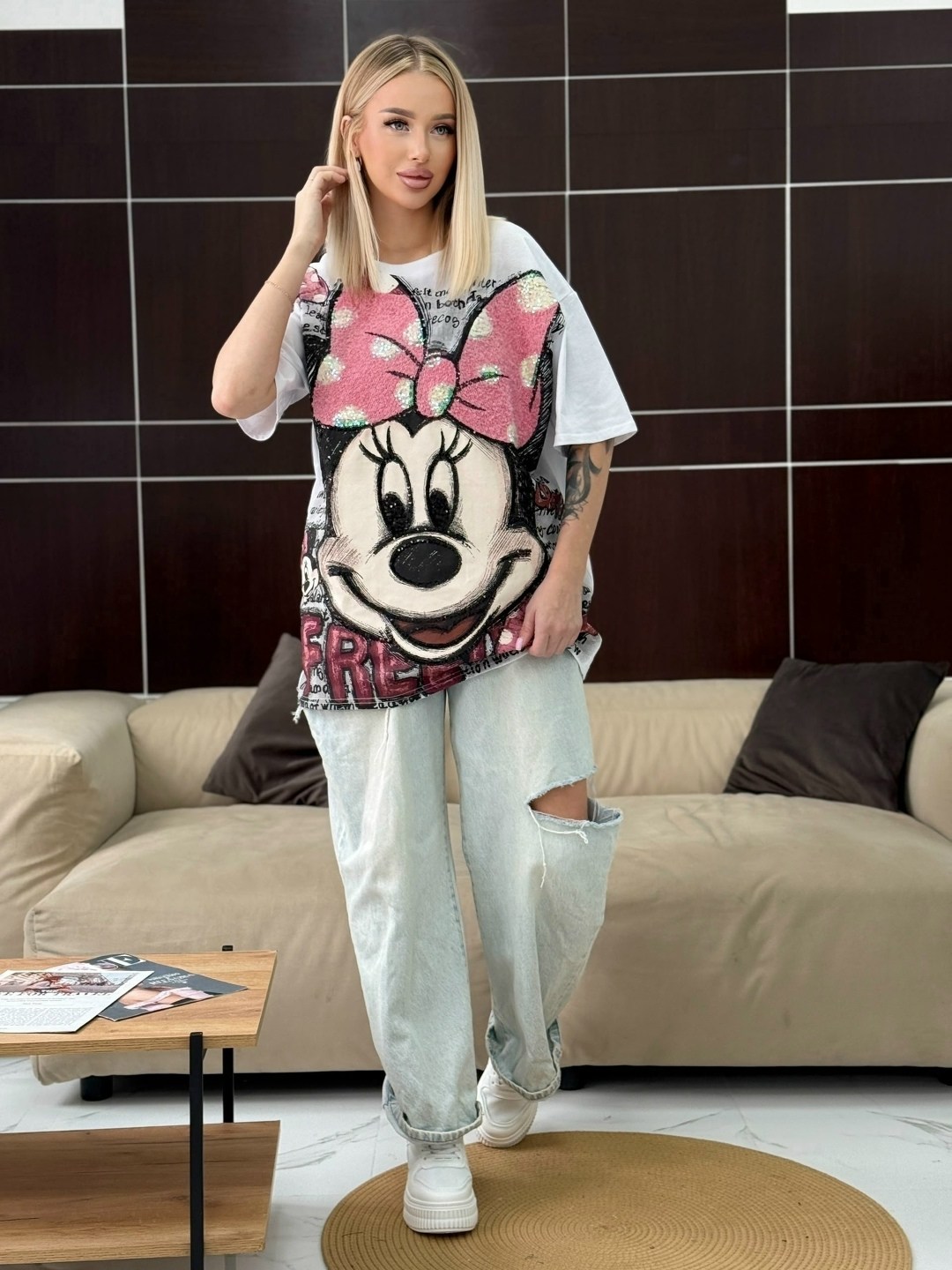 футболка оверсайз с принтом мики маус fashion lux,футболка оверсайз со стразам,женская футболка,футболка женская оверсайз,футболки оверсайз с принтами