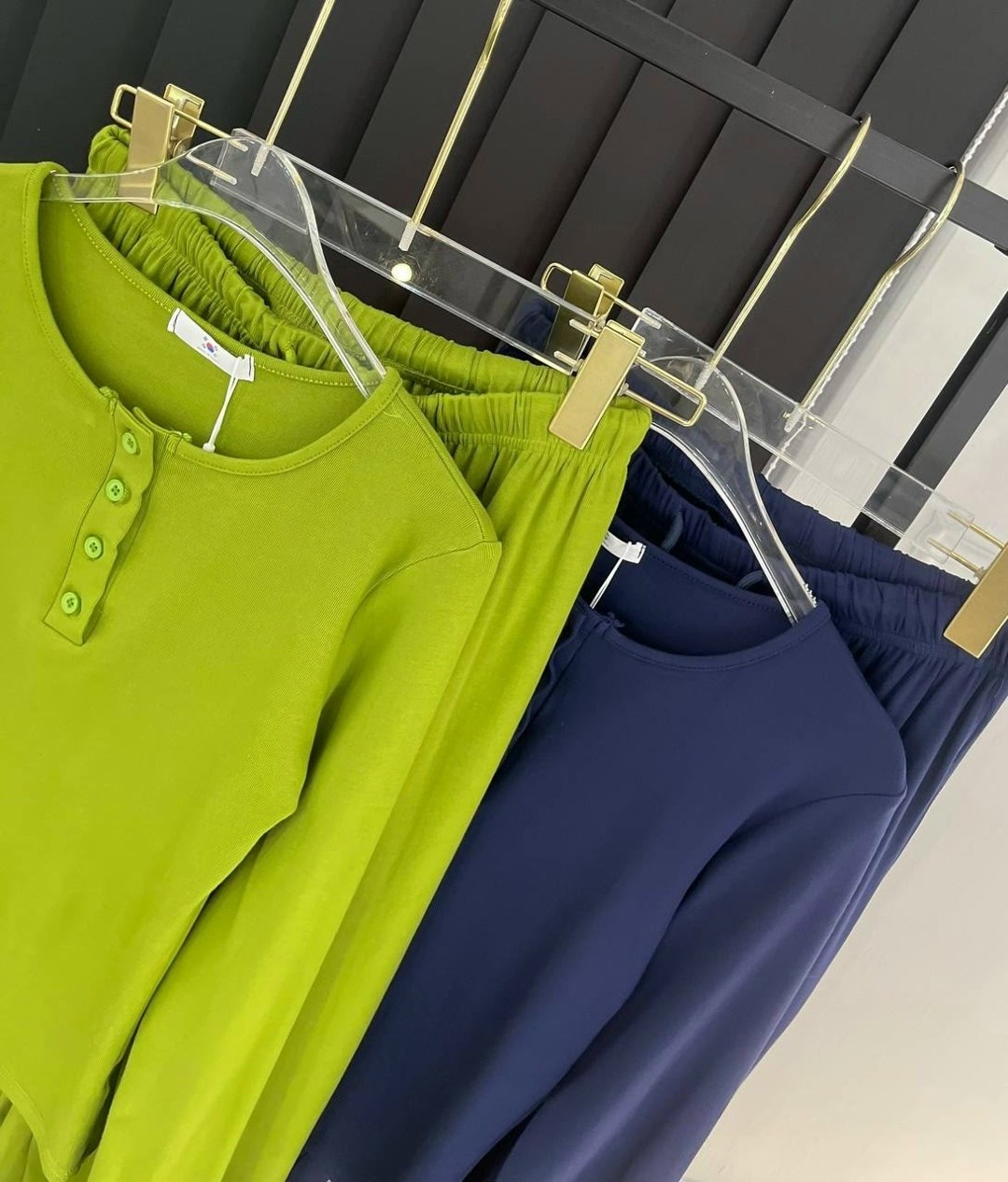 стильные костюмы,женские костюмы,комплект брючный,костюм со штанами,трикотажный костюм