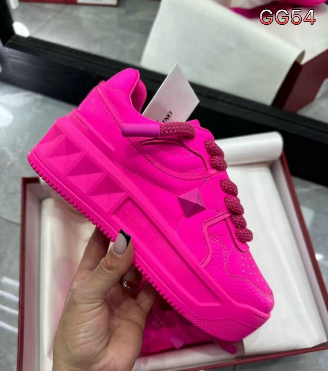 кроссовки женские valentino,кроссовки валентино женские розовые,valentino кроссовки,кроссовки валентино розовые,кроссовки valentino garavani one stud xl