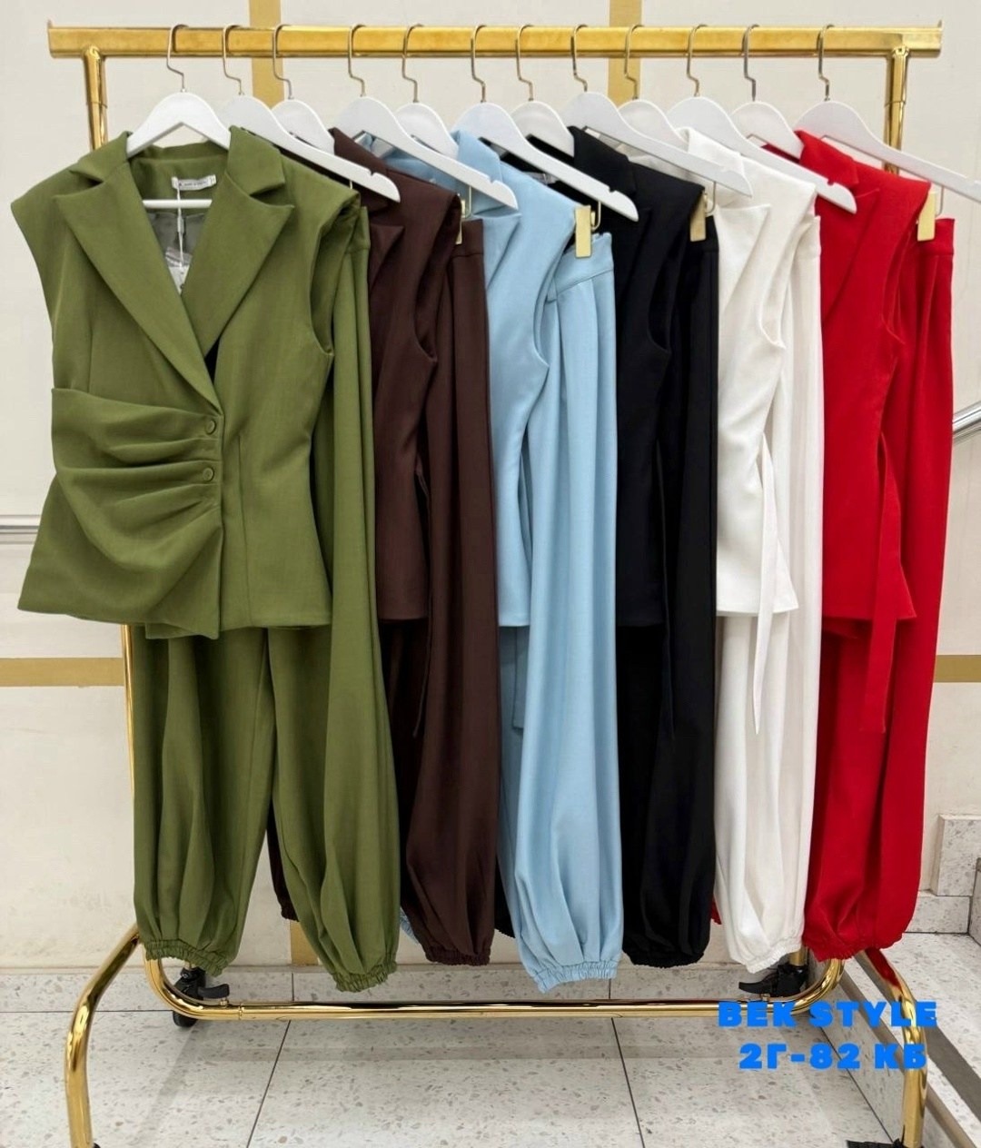 стильные костюмы,элегантный брючный костюм,костюм классический,костюм коричневый,брючной костюм