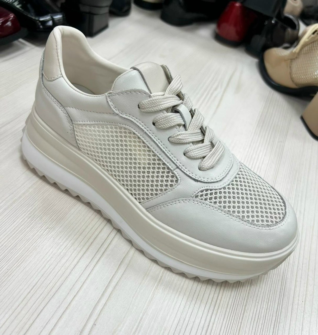 ,женские кроссовки,женская ,кроссовки женские летние,обуви