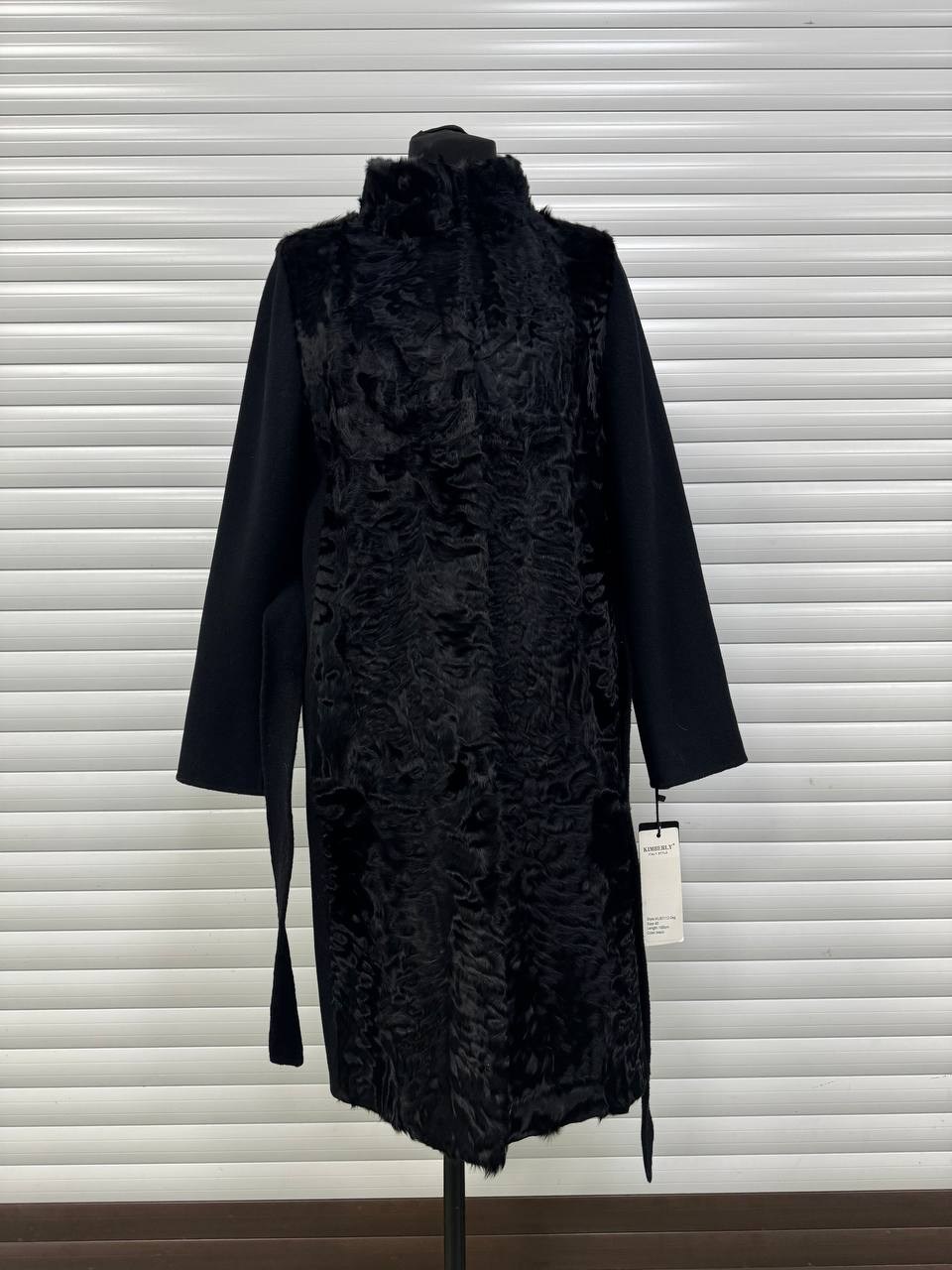 пальто из каракуля женское,шуба из каракуля,каракулевая шуба,пальто с каракулем,пальто с каракулевым воротником