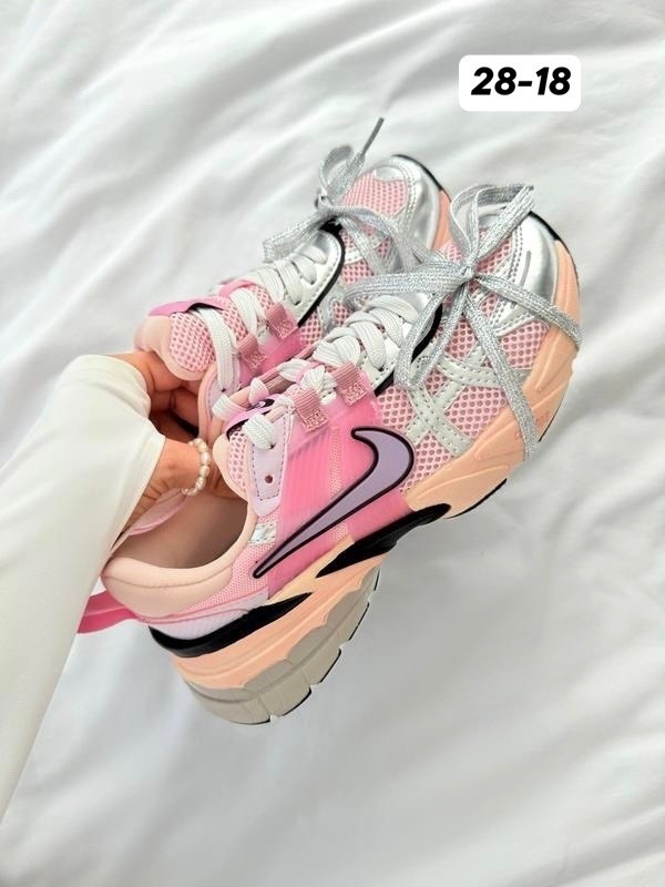кроссовки для женщин nike initiator pink,кроссовки для бега v2k run женские с низким верхом розовые/серебристые nike,nike кроссовки для бега,кроссовки nike женские,кроссовки nike