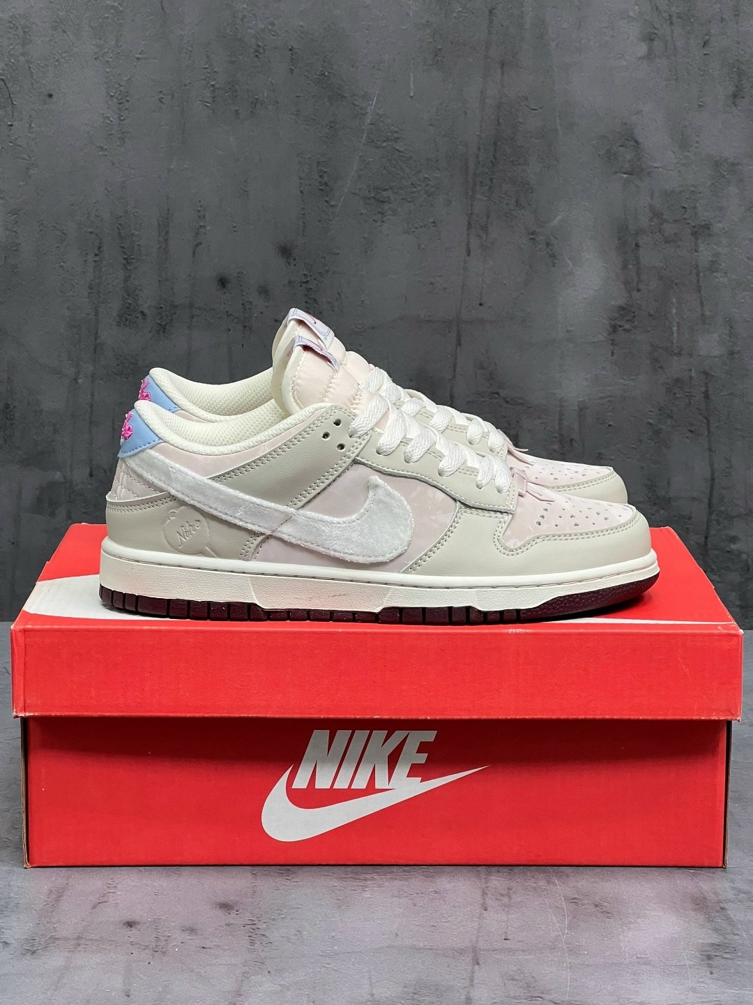 кроссовки женские nike sb dunk low pro,кроссовки nike sb dunk low,кроссовки данки низкие nike серебряный,кроссовки nike dunk low,кроссовки женские nike sb dunk low