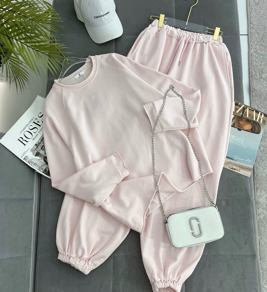 костюм модный,повседневный костюм,комплект костюм,костюм розовый,костюм спортивный