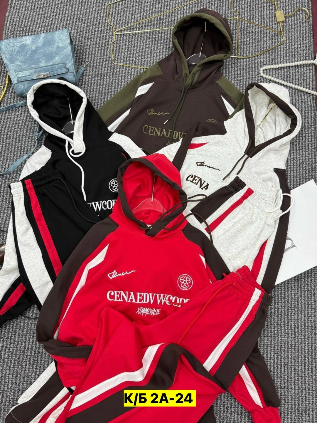 спортивные костюм,стильные спортивные костюмы,костюм спортивный женский,женские костюмы,спортивные костюмы женские томми хилфигер