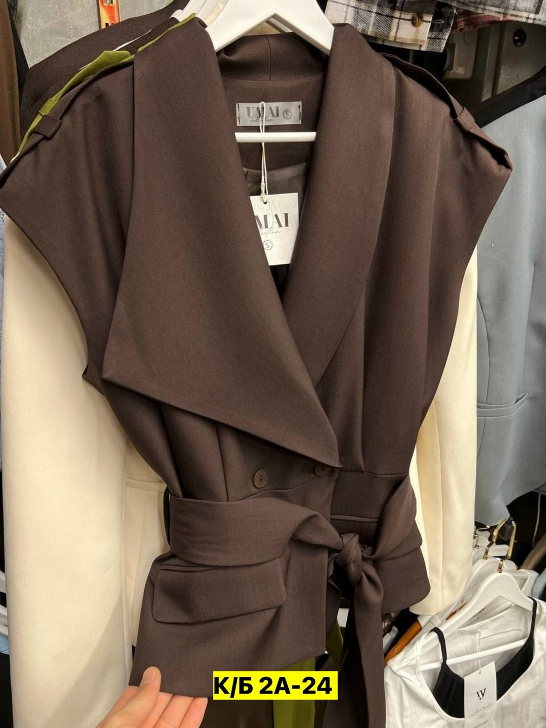 жилет женский,жилет,жилет с поясом,зеленый жилет,жилет удлиненный