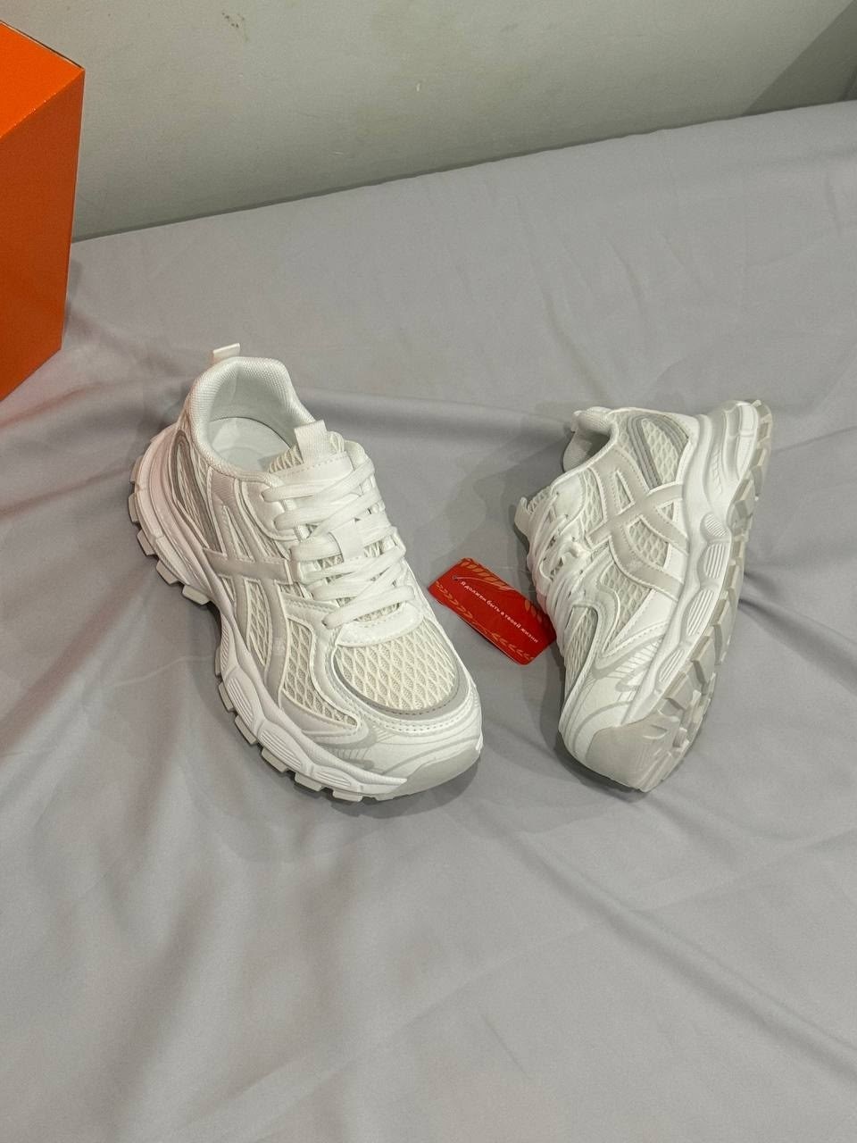 женские кроссовки,кроссовки,кроссовки модные,кроссовки женские balenciaga,спортивная