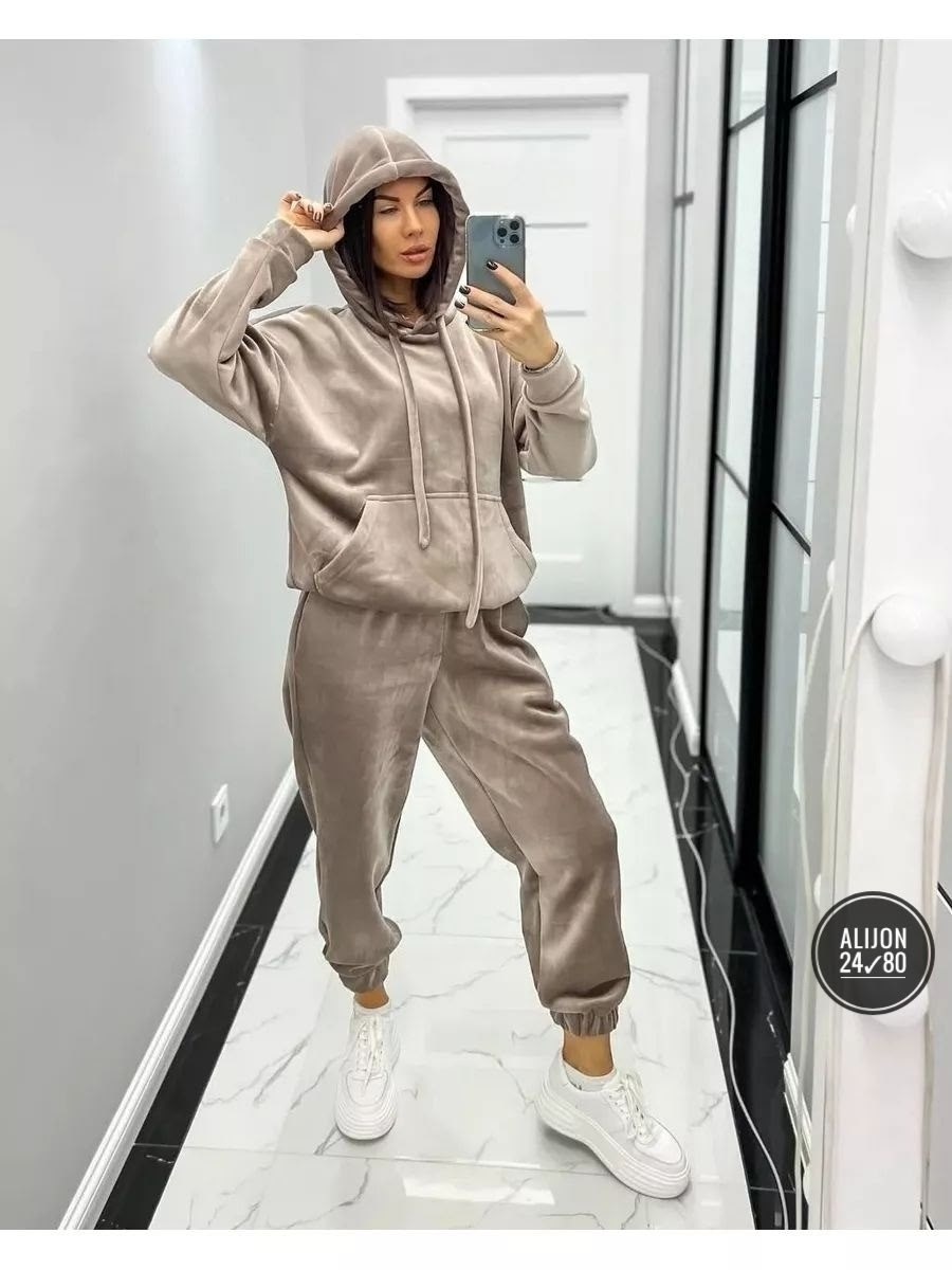 костюм спортивный велюровый amilya stail,костюм велюровый новый,костюм спортивный велюровый,велюровый спортивный костюм женски,костюм велюровый женский