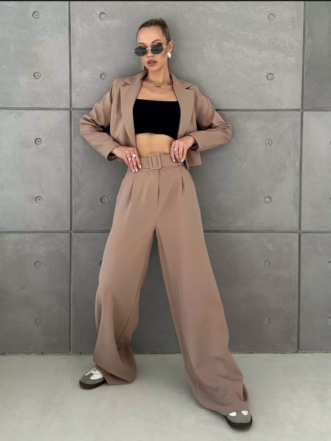 костюм женский брючный деловой,бежевый костюм,костюм брючный деловой с пиджаком,костюм брючный деловой с пиджаком misschus,брючный костюм