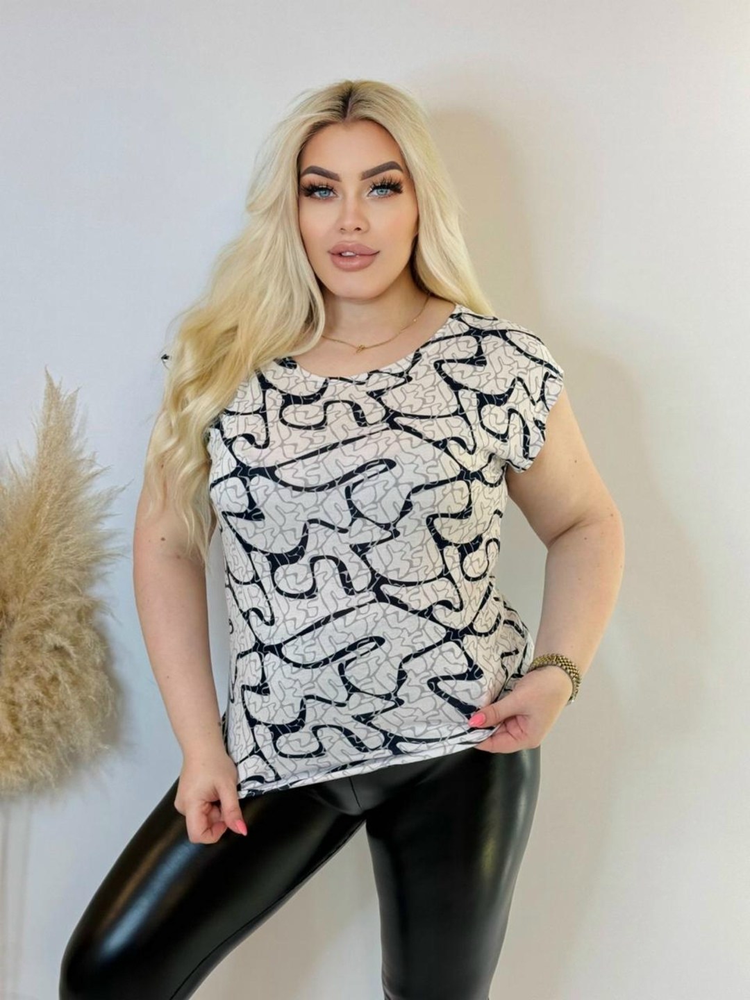 футболки женские больших размеров,футболка большие размеры с принтом,кофта женская,футболки женская, оптом