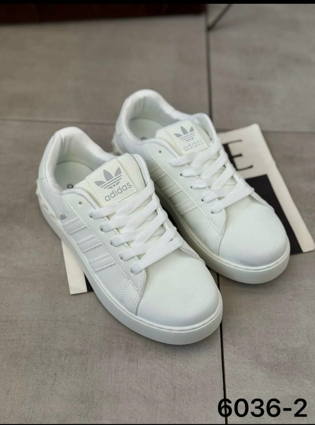 ,белые кеды адидас,кроссовки женскиe,кроссовки адидас,женские кеды adidas