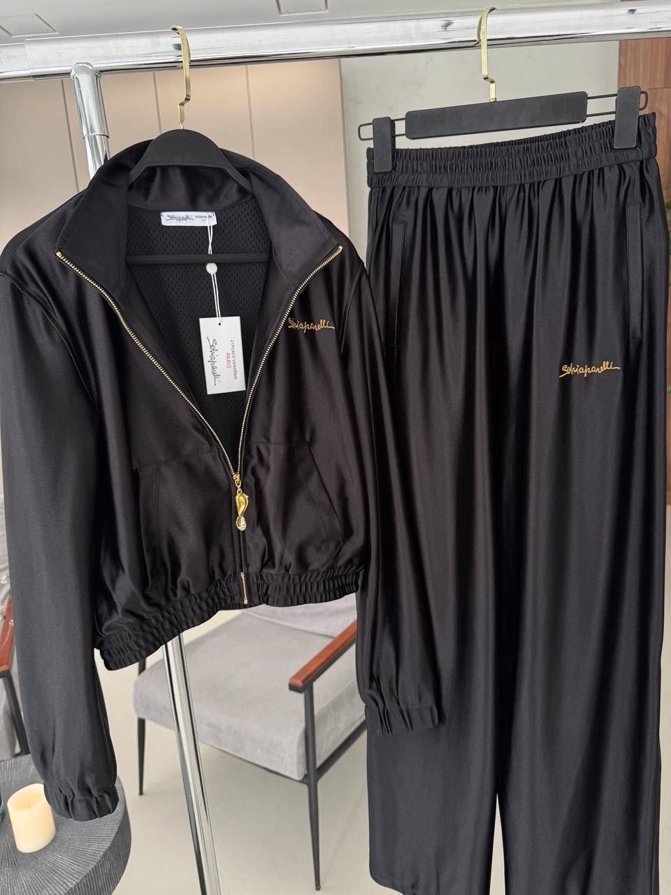 велюровый костюм,костюм велюровый женский,велюровый спортивный костюм,спортивный велюровый женский костюм,костюм из велюра