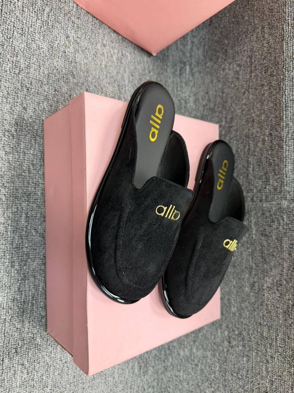 ,женские тапочки,модные тапочки,женские шлепанцы, женская