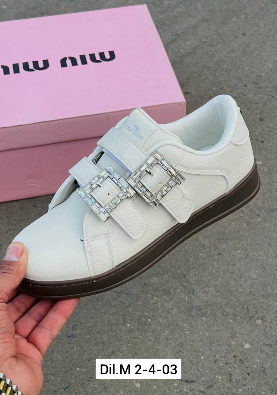 , женская,обуви,женские кроссовки,повседневная