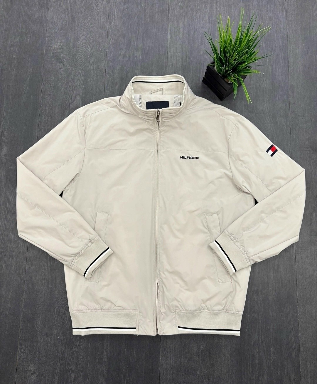 куртка tommy hilfiger мужская,ветровка tommy hilfiger,демисезонная куртка,ветровка мужская,куртка tommy hilfiger