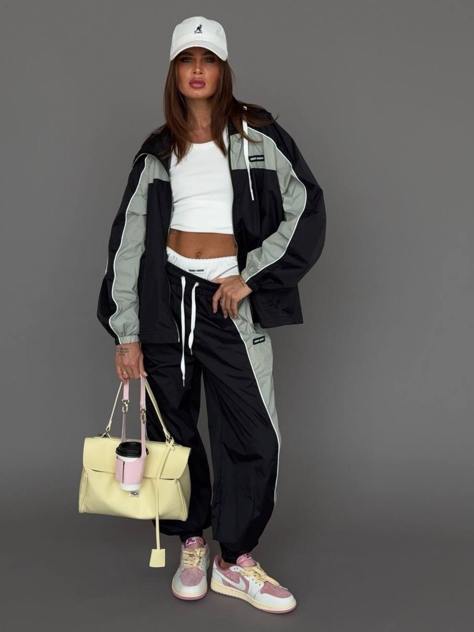 спортивные костюмы женские,спортивные костюмы,стильные спортивные костюмы,спортивный костюм для женщин