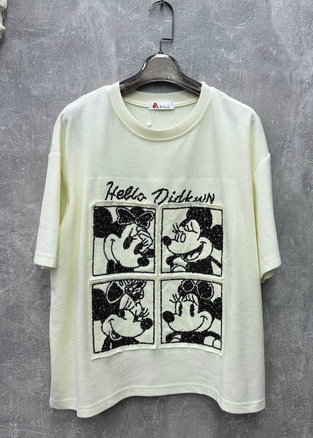 футболки женская оверсайз,спортивные штаны с футболкой оверсайз,футболки модные,футболка и штаны,футболки оверсайз