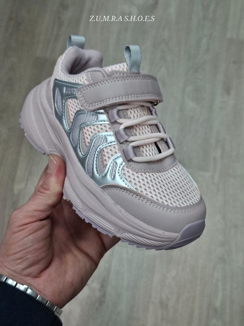 кроссовки,детские кроссовки,женские кроссовки,кроссовки для девочек,кроссовка детская