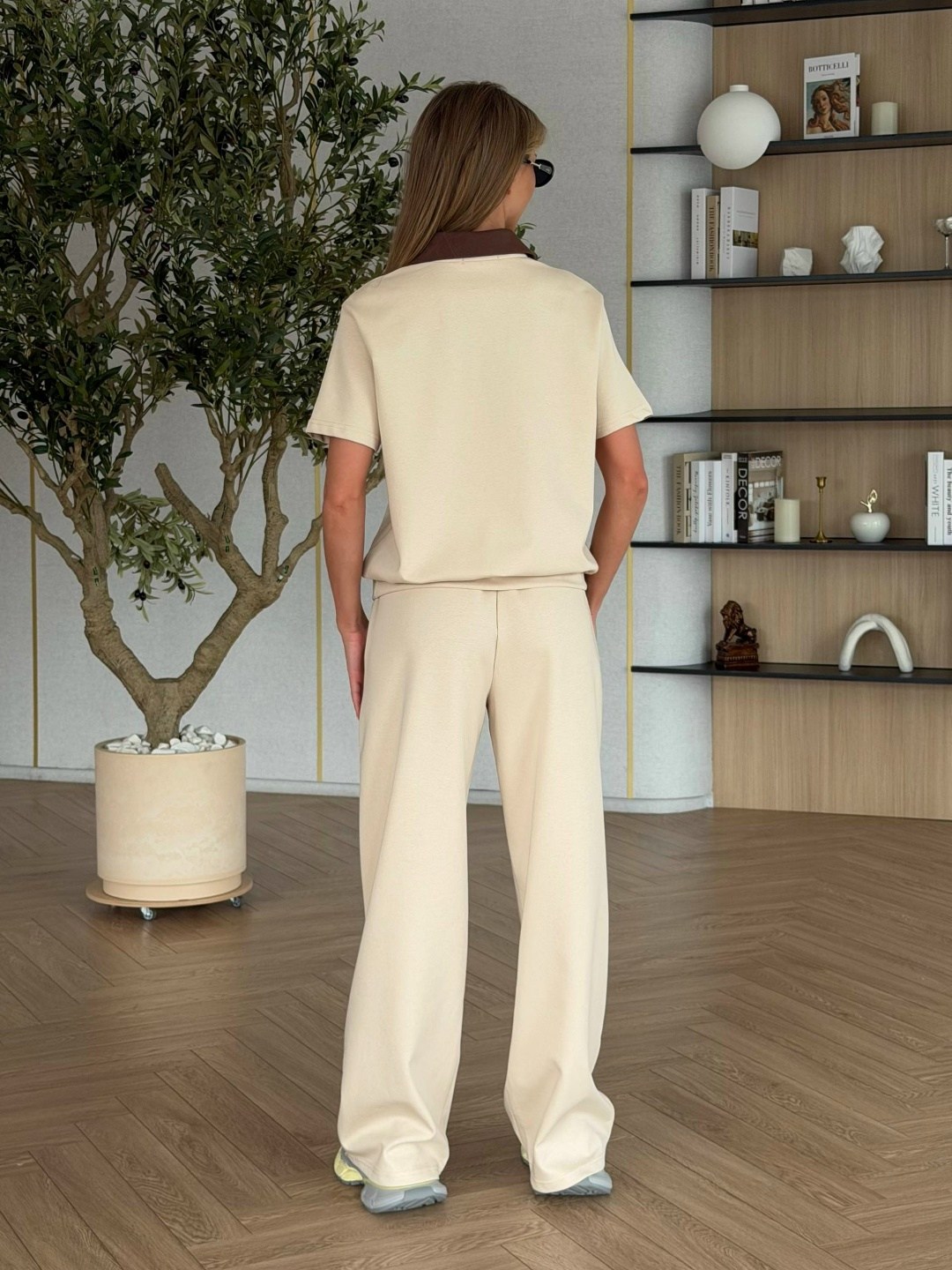 стильные костюмы,повседневный костюм,женский костюм,белые брюки