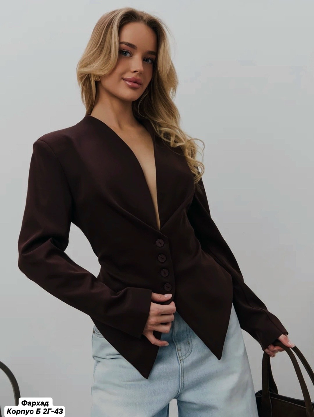 жакет с баской,жакет с лацканами,брючный костюм,пиджак приталенный,жакет