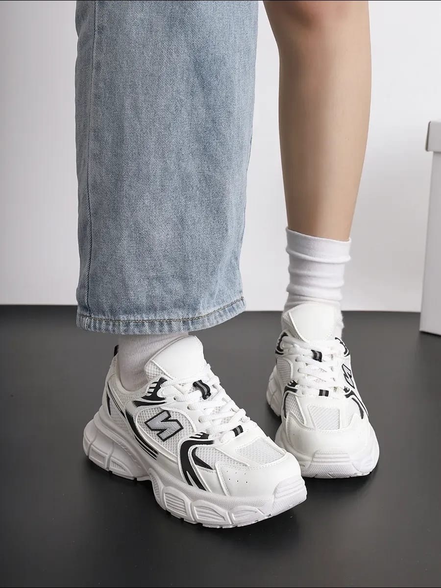 женские кроссовки,кроссовки модные,кроссовки для женщин,спортивная ,массивные кроссовки