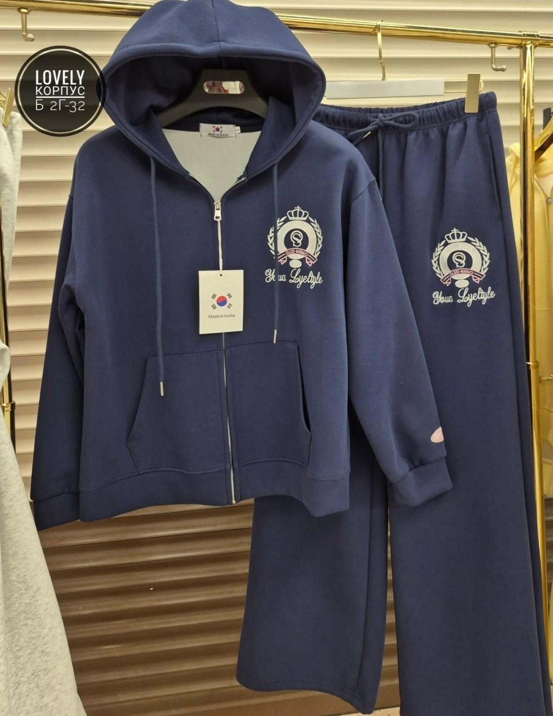 спортивные костюмы,женские спортивные костюмы,спортивный костюм с капюшоном,стильные костюмы,комплект одежды женские