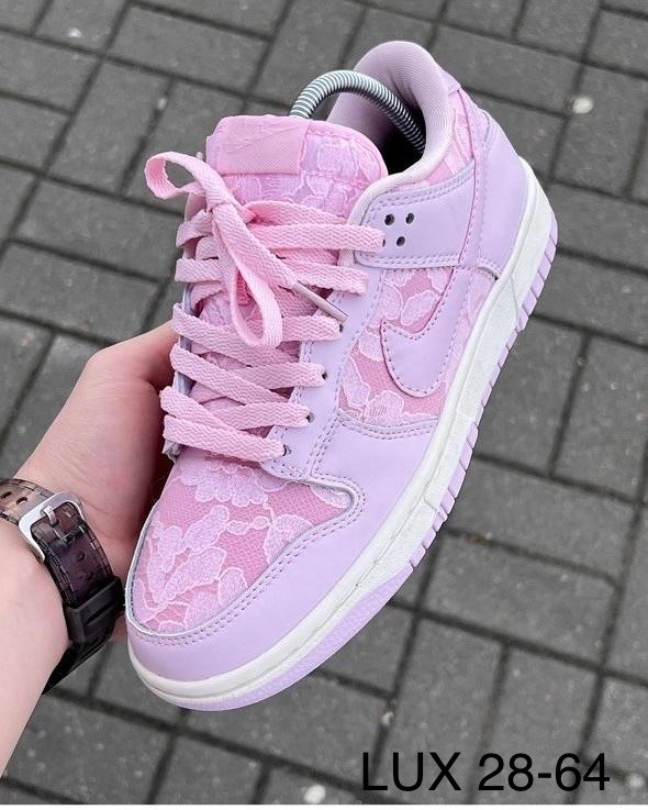 женские кроссовки nike dunk low,женские повседневные кроссовки nike dunk low,кроссовки nike sb dunk low,nike розовые кроссовки,кроссовки nike sb dunk low pink pigeon