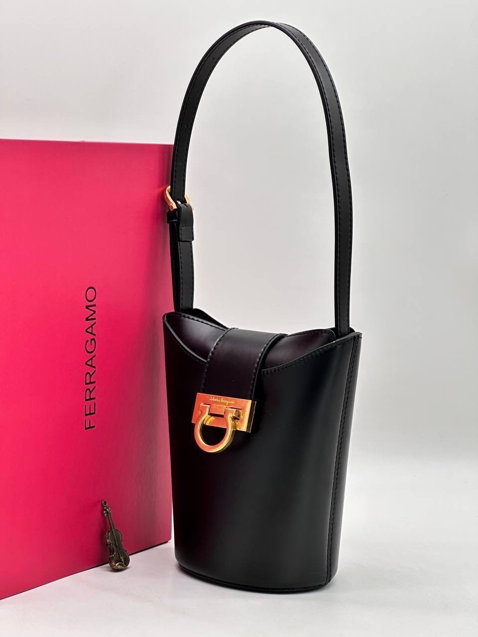 salvatore ferragamo сумка,сумка ferragamo,сумка ведро,сумка ferragamo женская цена,сумка сальваторе феррагамо черная