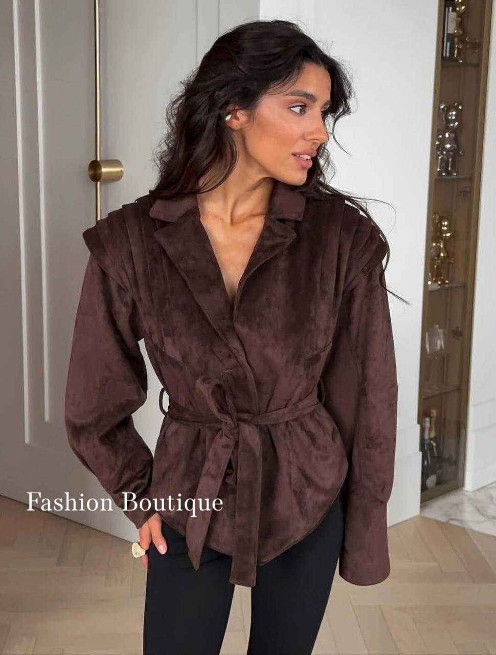 замшевая куртка,куртка замшевая женская,замшевая куртка с поясом,классическая коричневая замшевая женская куртка с поясом