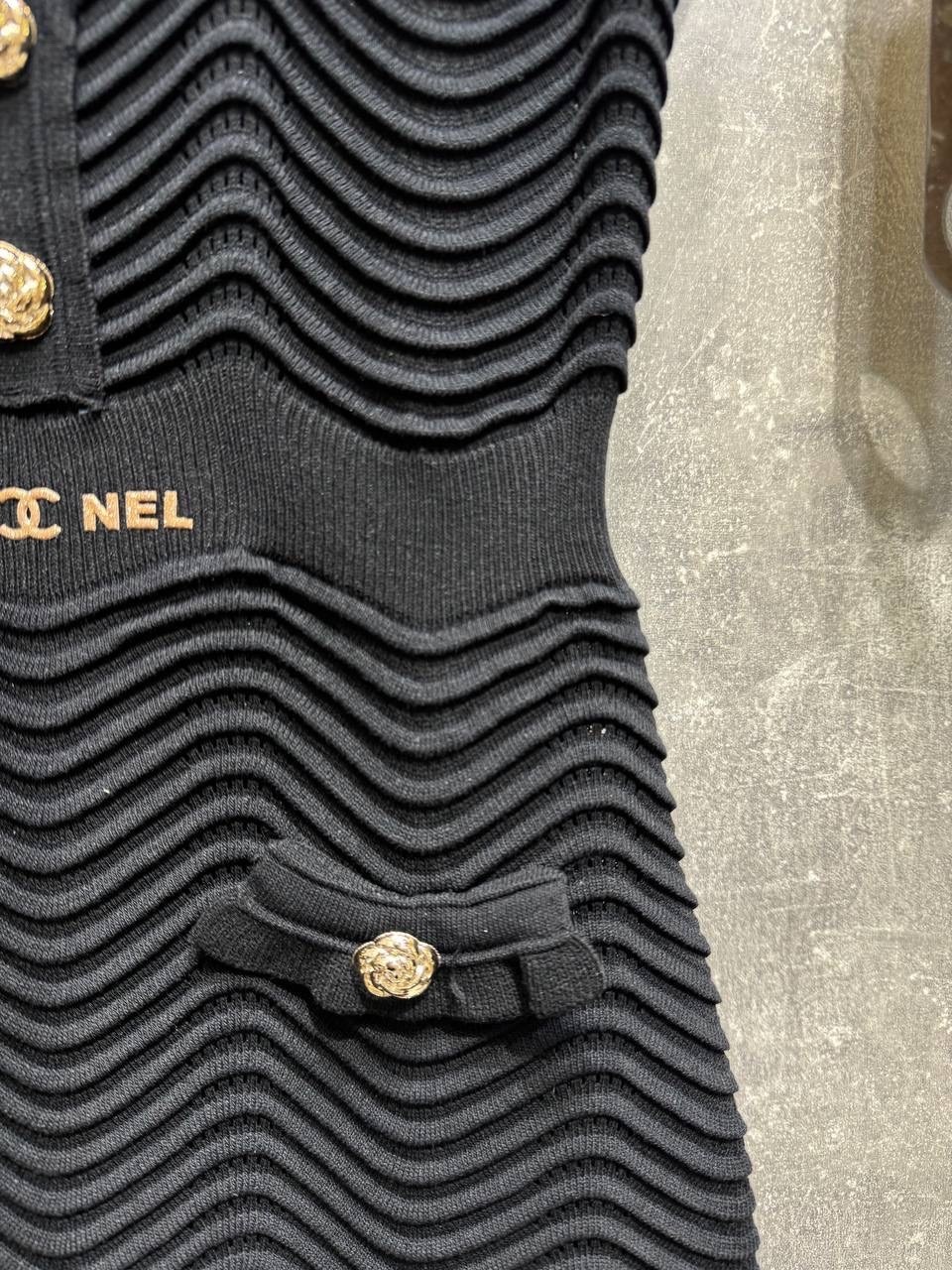 платье черное,приталенное платье,трикотажное платье,платья мини,платья